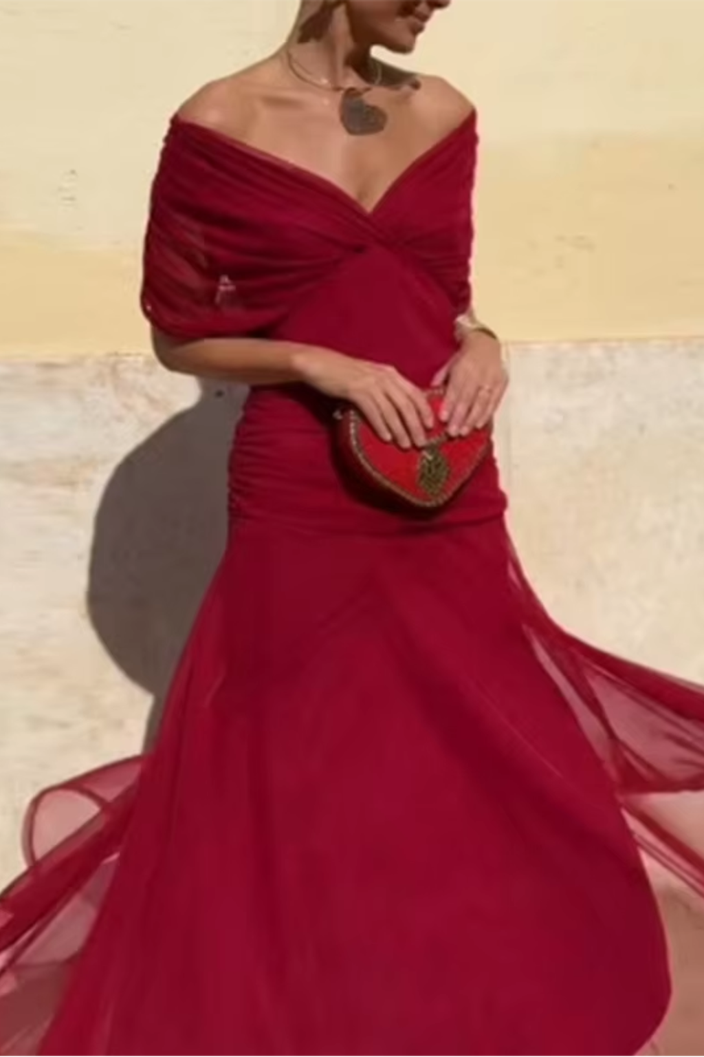 Luisa | Elegante vestido largo de fiesta con escote en V