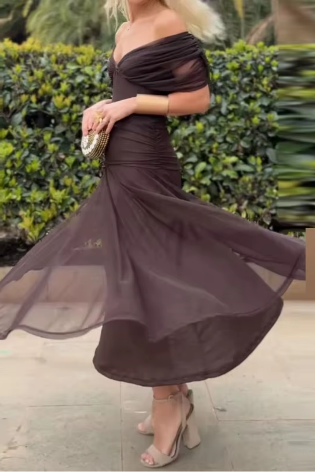 Luisa | Elegante vestido largo de fiesta con escote en V