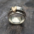 Isabel - Anello in Argento con Cuore Dorato