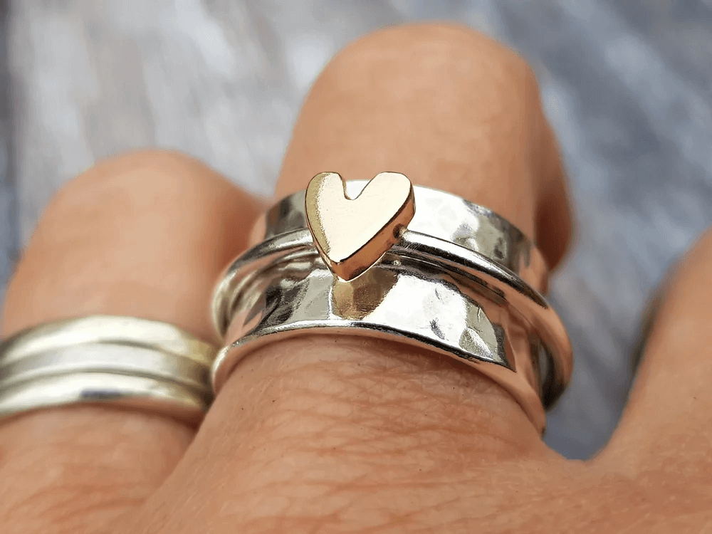 Isabel - Anello in Argento con Cuore Dorato