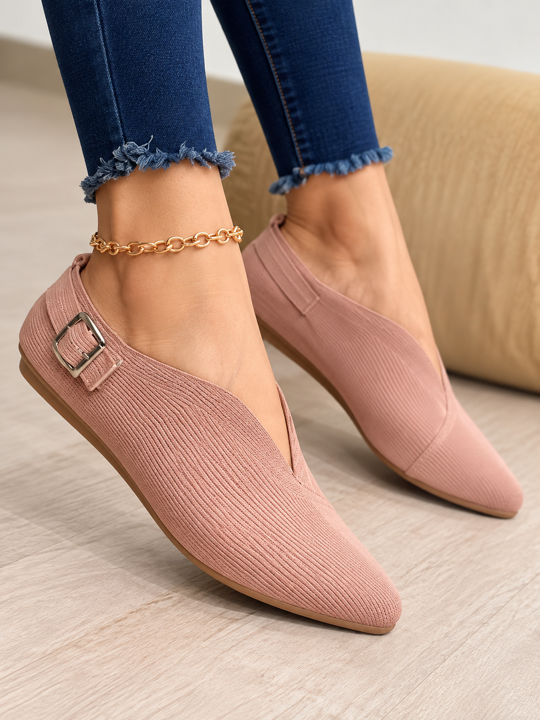 Ginevra ballerine slingback rosa con fibbia indossate