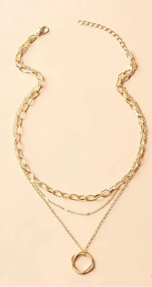 Trinidad - Collana Dorata Classica a Strati con Ciondolo